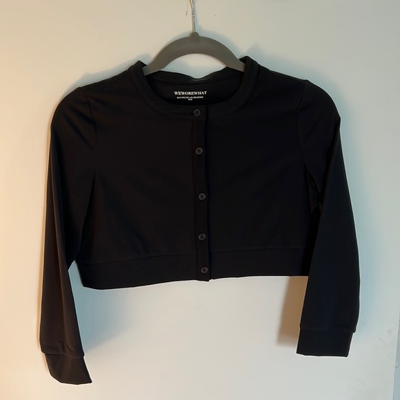 WeWoreWhat | cropped button-front cardigan - Picture 3 of 5